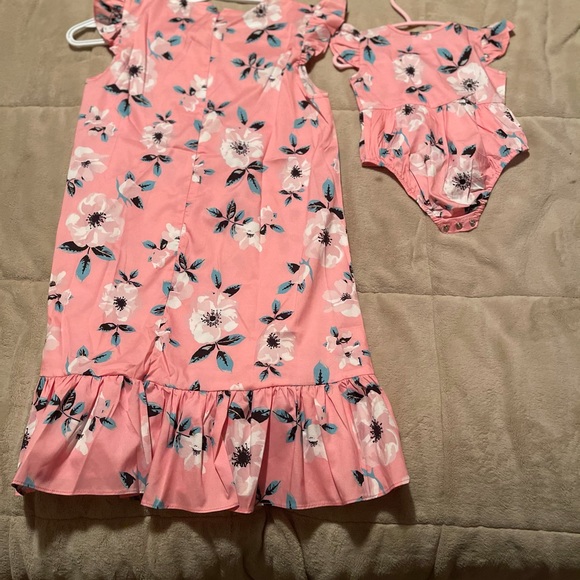 Mum and me matching outfit - Picture 2 of 4